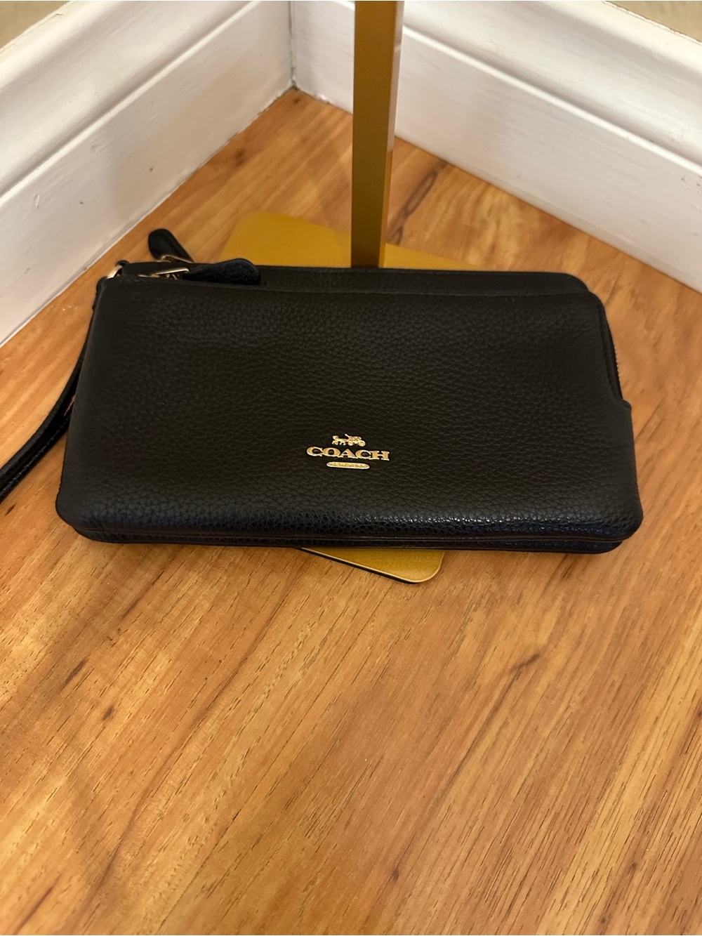 👑 Coach Double Zip Pebble Leather Wallet Wristlet